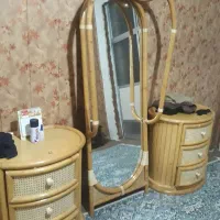 میز و اینه لوازم ارایش