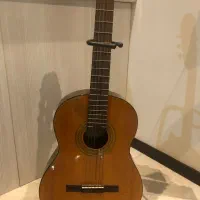 گیتار اصل اندونزی ۳۰ساله