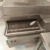 خانم جهت بسته بندی فقط دانش و نوکان