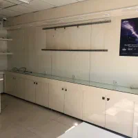 دکور فروشگاه|کتابخانه، شلف، قفسه‌های دیواری|اصفهان, باغ نگاره|دیوار