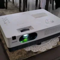 ویدیوپرژکتور