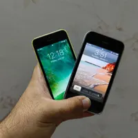 آیفون 5c و 3gs زیرخاکی نوستالژی عتیقه کلکسیونی