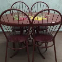 میز نهارخوری ۴ نفره با طرح فرفورژه