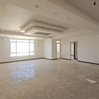 ۱۲۱ متری ۲طرف نورگیر/ کلید نخورده /فلکه دوم