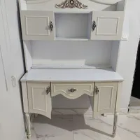 میز تحریر  نوجوان بهمراه کتابخانه