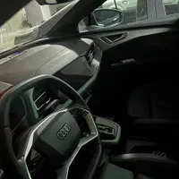 آئودی کیو 5 ای ترون، مدل ۲۰۲۴|خودرو سواری و وانت|تهران, اقدسیه|دیوار