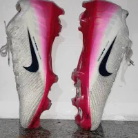 کفش فوتبالی