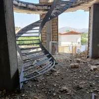 اجرای تخصصی پله های گرد و درب های لوکس|خدمات پیشه و مهارت|دورود, |دیوار