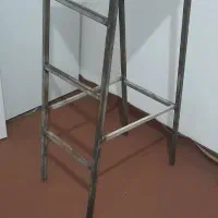 ۲عددچهارپایه ارتفاع ۷۰و۱۱۵ سانت