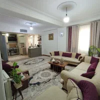 آپارتمان۱۰۰ متری/ بازسازی شده/ شهرک بهاران