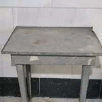 میز گالوانیزه