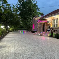 استخردار دو طبقه ۳خواب ویو دار|اجارهٔ کوتاهمدت ویلا و باغ|بندر انزلی, قلم گوده|دیوار