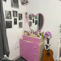 میز ارایش قلبی