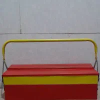 جعبه ابزار فلزی و ساعت نجومی و فتوسل