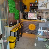 استخدام آشنا به امور کافه