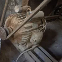 بادام شکنی|خردکن، آسیاب، غذاساز|برزک, |دیوار