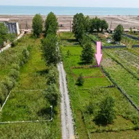 زمین ساحلی مسکونی مستطیل و خوشقواره مناسب ساخت