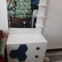 آیینه کنسول . ویترین . کمد