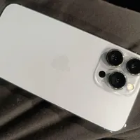 اپل iPhone 13 Pro با حافظهٔ ۲۵۶ گیگابایت