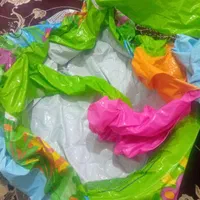 استخر بچگونه