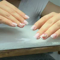 خدمات کاشت ناخن و ترمیم ناخن|خدمات آرایشگری و زیبایی|مشهد, کوثر|دیوار