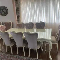 میز نهار خوری ۸نفره شیک و در حدنو