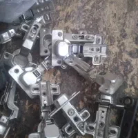 مقداری پیچ ولولا  دستگیره  وریل وچرخ صندلی