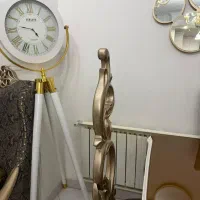 ساعت سه پایه در حد نو