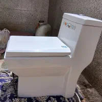 توالت فرنگی در حد نو
