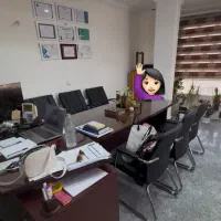 ادمین اینستاگرام، خانم ، سن زیر ۲۵ سال