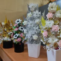 هدیه روز مادر گلدان کریستالی هدیه روز مادر|صنایع دستی و سایر لوازم تزئینی|کرمان, |دیوار