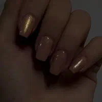 کاشت ناخن رایگان