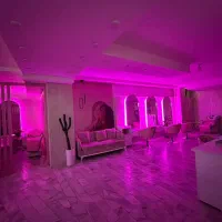 جذب نیروی  ناخن کار ماهر