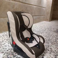 صندلی ماشین کودک.