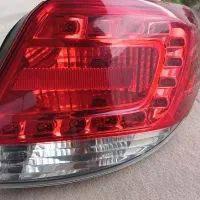 چراغ عقب دنامعمولی