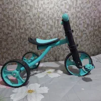 سه چرخه بچگانه تمیز