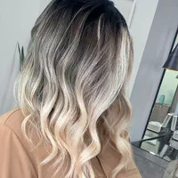 رنگمو و کراتین تخصصی درصدرا|خدمات آرایشگری و زیبایی|صدرا-فارس, فاز ۱|دیوار