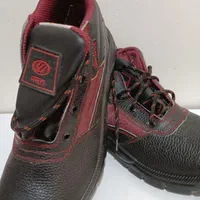 کفش ایمنی|کیف، کفش، کمربند|اهواز, سپیدار|دیوار