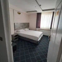 هتل بسیار تمیز، پارکینگ دار، یک ستاره|اجارهٔ کوتاهمدت آپارتمان و سوئیت|مشهد, هفده شهریور|دیوار