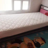 تخت خواب یک نفره