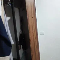 چوب لباسی آینه دار با دو کشو زیر جدا میشه|جاکفشی، کمد، دراور|کرج, گلشهر|دیوار