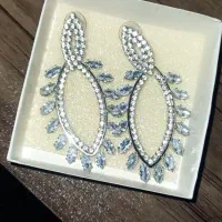 گوشواره نگین دار زیبا