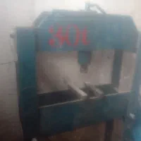 پرس هیدرولیک دستی ۳۰تنی ویژهء تعمیرگاهه سواری|ماشین‌آلات صنعتی|فلاورجان, |دیوار