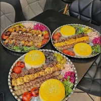 تهیه غذا (شرکتی ـ پرسنلی ـ مراسم) کترینگ کوروش
