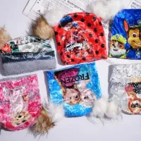 جاذبه تن|لباس|مهریز, |دیوار