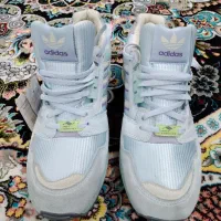 یک جفت کفش برند adidas مدل ZX8000