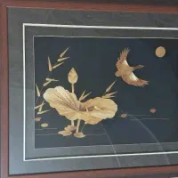 تابلو  چوب.  بسیار زیبا  پرنده. در مرداب