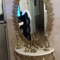 آینه و شمعدان برنجی