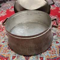 دیگ مسی بزرگ|کلکسیون اشیاء عتیقه|مشهد, بهاران|دیوار