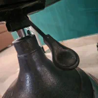 یک عدد صندلی آرایشگاه جک دار تنظیمی|آرایشگاه و سالن‌های زیبایی|بندرعباس, |دیوار